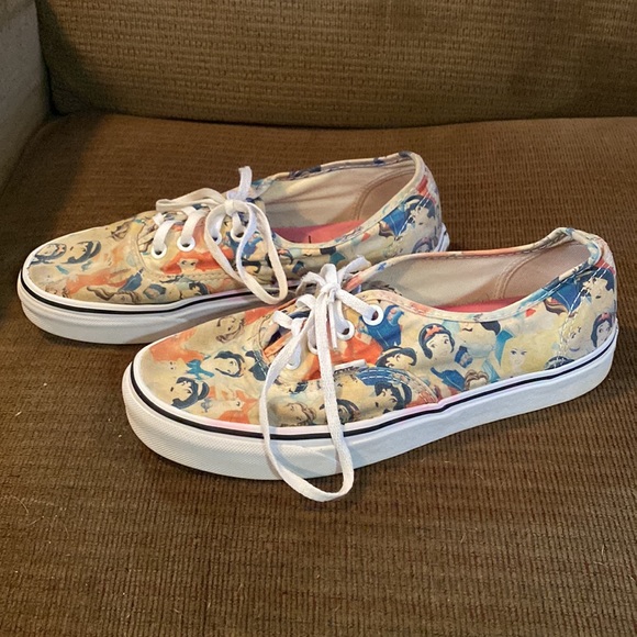Disney princess x Vans sneakers size 7 mens 5.5 - Picture 2 of 5